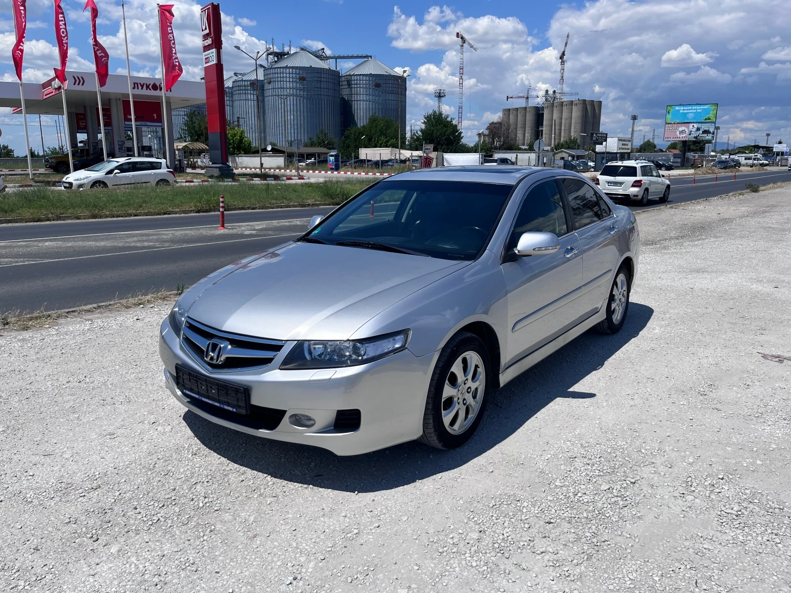 Honda Accord 2.0i, снимка 16 - Автомобили и джипове - 55191094