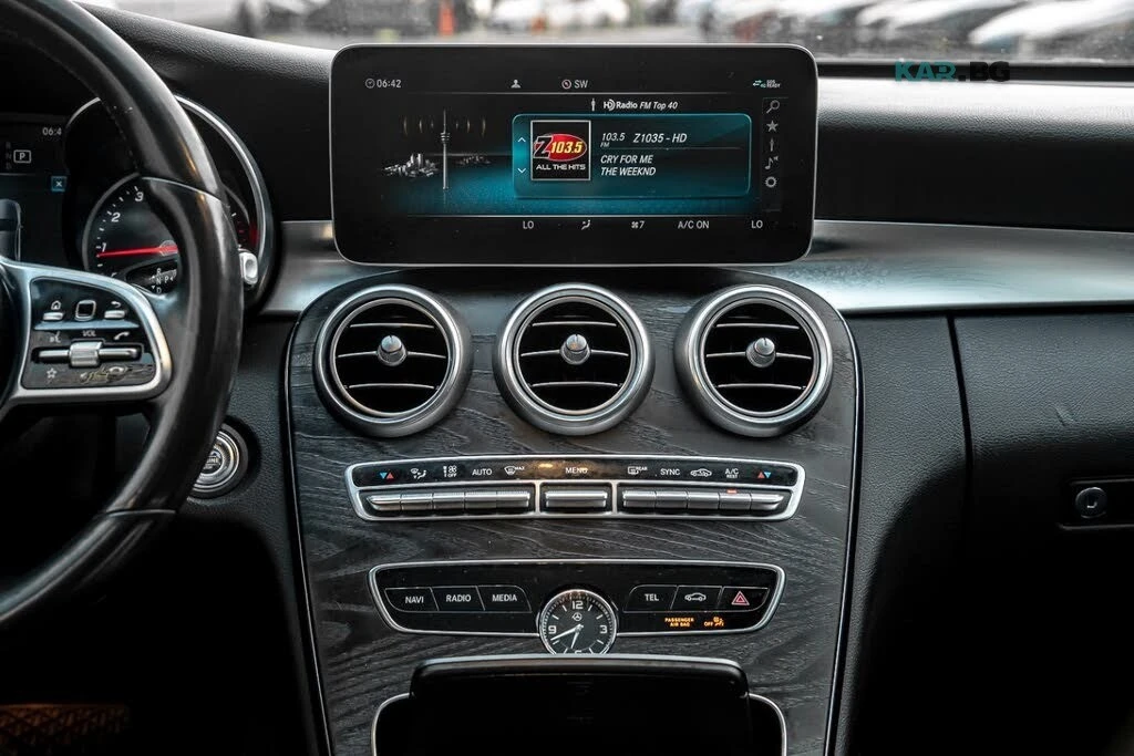 Mercedes-Benz C 300 4MATIC * АвтоКредит * (ЦЕНА ДО БГ), снимка 11 - Автомобили и джипове - 55344767