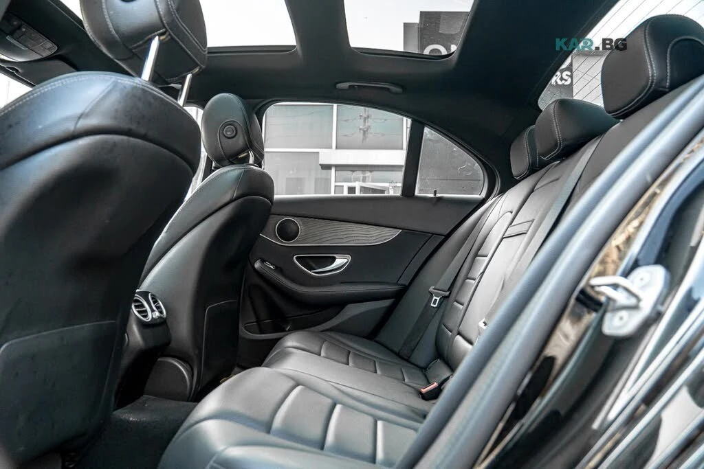 Mercedes-Benz C 300 4MATIC * АвтоКредит * (ЦЕНА ДО БГ), снимка 15 - Автомобили и джипове - 55344767