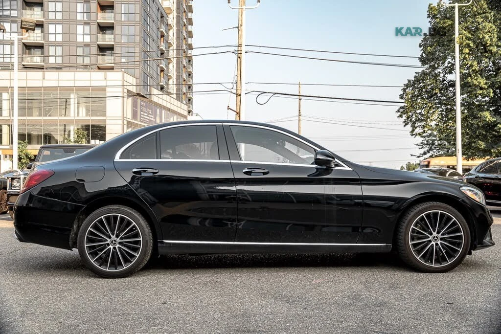 Mercedes-Benz C 300 4MATIC * АвтоКредит * (ЦЕНА ДО БГ), снимка 3 - Автомобили и джипове - 55344767