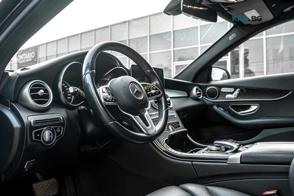 Mercedes-Benz C 300 4MATIC * АвтоКредит * (ЦЕНА ДО БГ), снимка 7 - Автомобили и джипове - 55344767