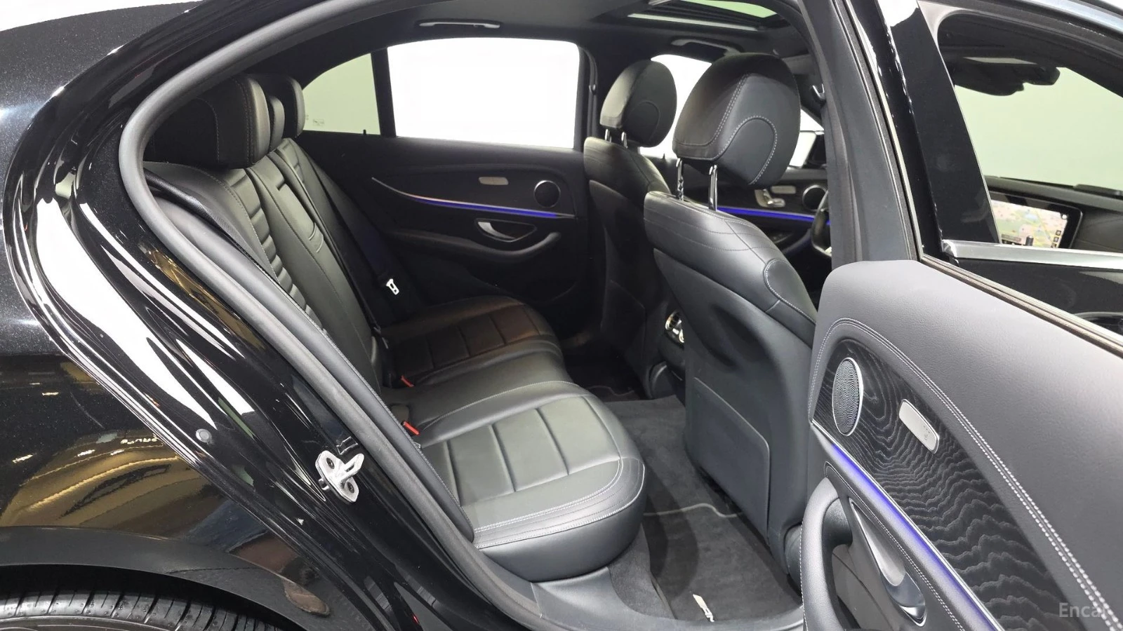 Mercedes-Benz E 220 4MATIC/AMG-LINE/DRIVE-ASSISTS/SUNROOF | Mobile.bg � ����������� 15