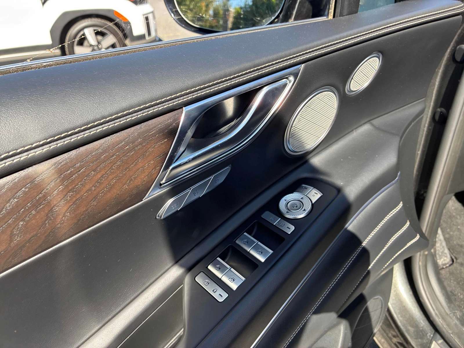 Genesis GV80 * 3.5T Prestige * АВТОКРЕДИТ БЕЗ ПЪРВОНАЧАЛНА* , снимка 11 - Автомобили и джипове - 56158435