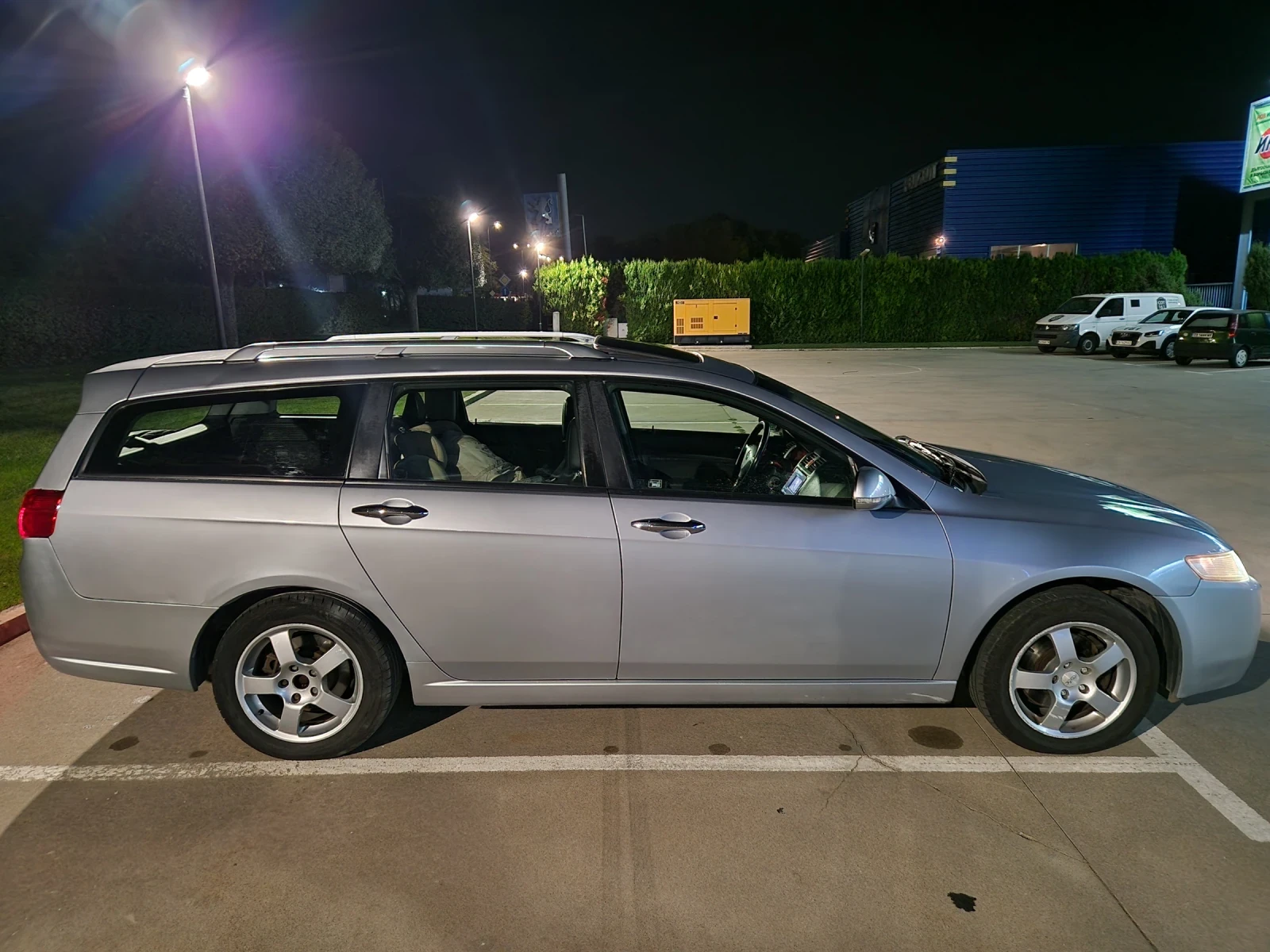 Honda Accord 2.2 cdti, снимка 5 - Автомобили и джипове - 56493684