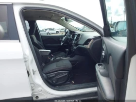 Jeep Cherokee 2.4l Latitude Fwd - 11000 € / 21514.13 лв. - 79481449 5