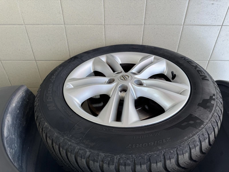 Nissan Qashqai 1.6td., снимка 17 - Автомобили и джипове - 50947923