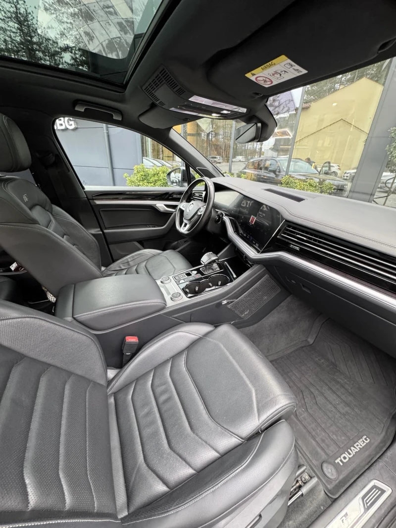 VW Touareg R-LINE, снимка 12 - Автомобили и джипове - 52308723