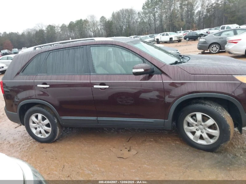 Kia Sorento 2.4L I-4 DI, DOHC, VVT, 191HP Front Wheel Drive, снимка 5 - Автомобили и джипове - 53133711