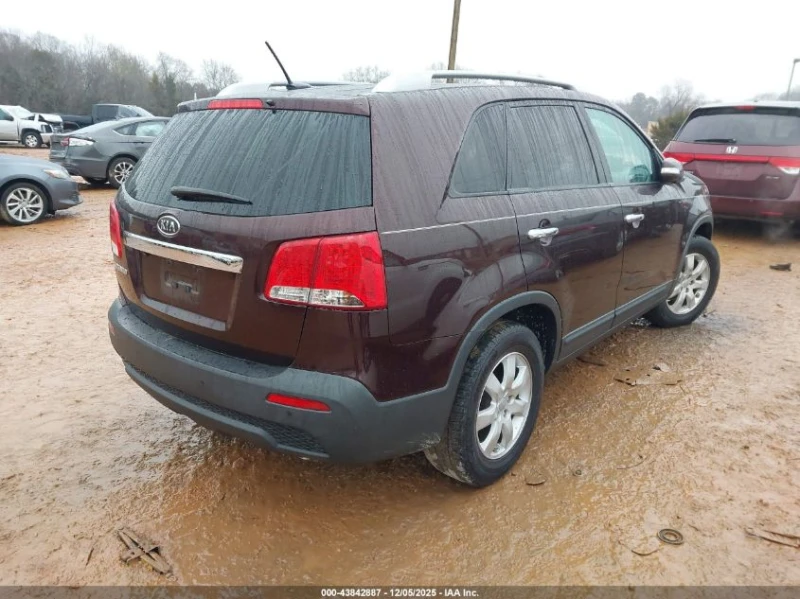 Kia Sorento 2.4L I-4 DI, DOHC, VVT, 191HP Front Wheel Drive, снимка 11 - Автомобили и джипове - 53133711