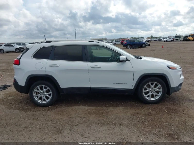 Jeep Cherokee 2.4l Latitude Fwd, снимка 13 - Автомобили и джипове - 53325809