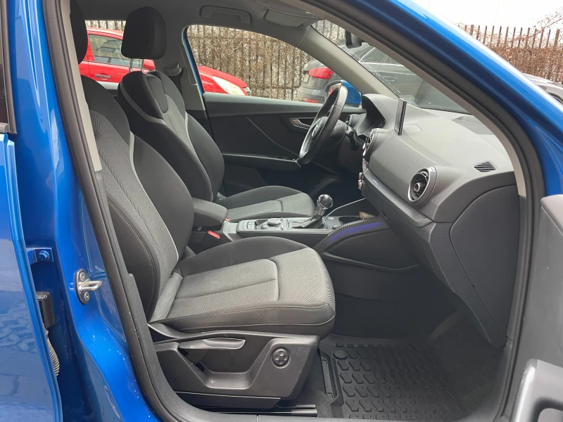 Audi Q2 2.0 TDI quattro S tronic, снимка 15 - Автомобили и джипове - 53421044