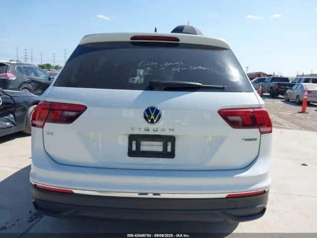 VW Tiguan 2.0T SE  - изображение 8
