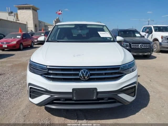 VW Tiguan 2.0T SE  - изображение 6