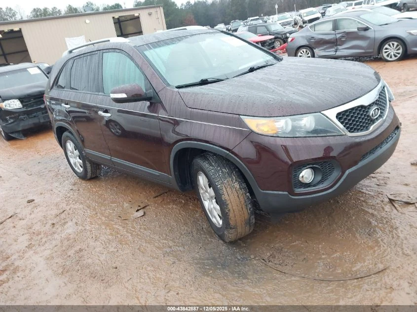 Kia Sorento 2.4L I-4 DI, DOHC, VVT, 191HP Front Wheel Drive, снимка 1