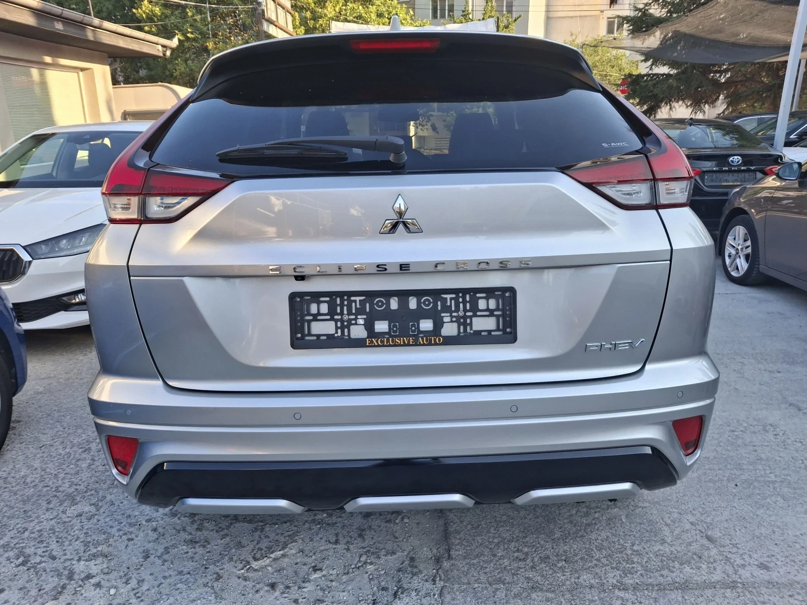 Mitsubishi Eclipse Cross 2.4 PHEV НОВ ФУЛЛ - изображение 5