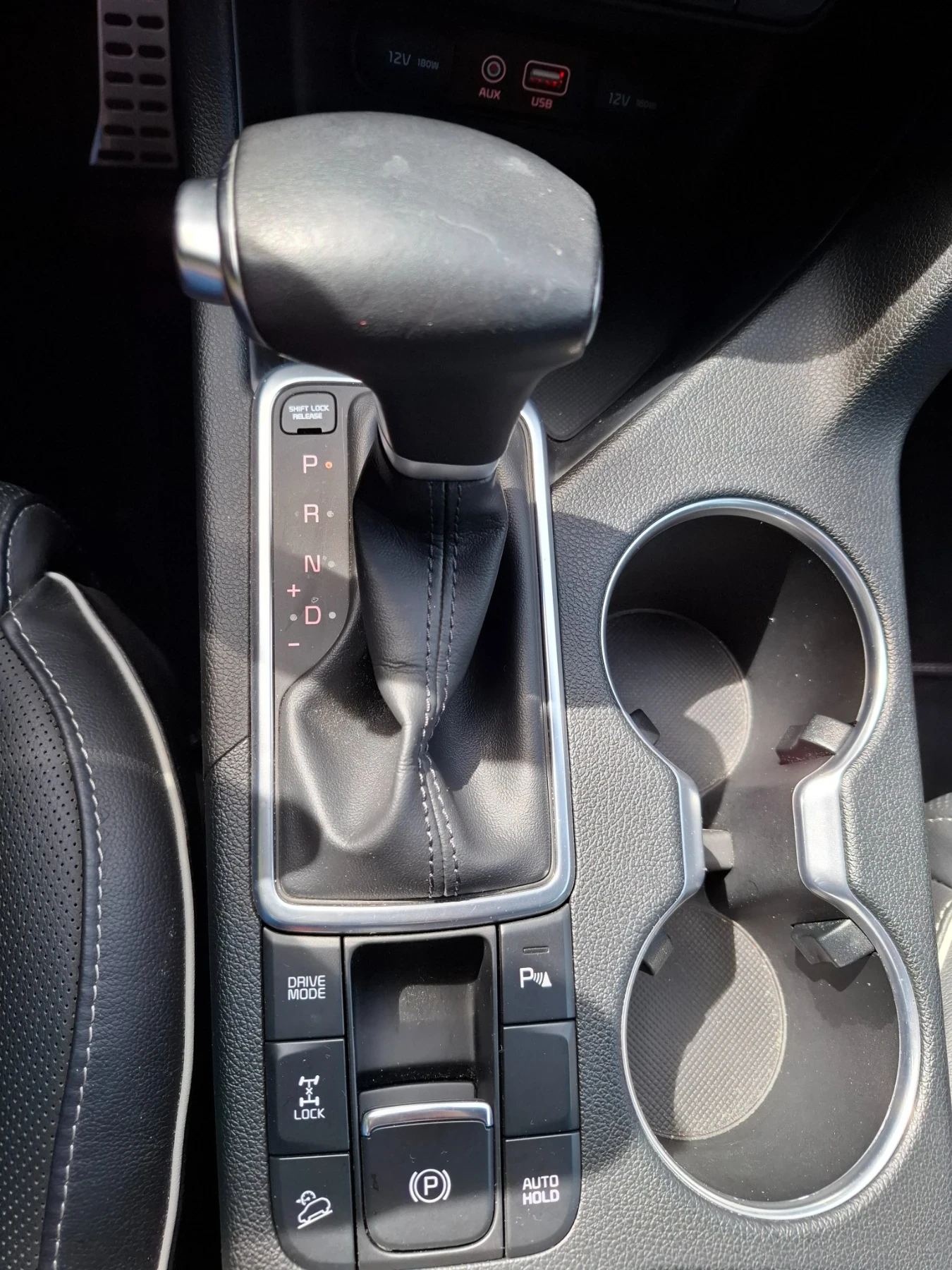 Kia Sportage GT Line - изображение 8