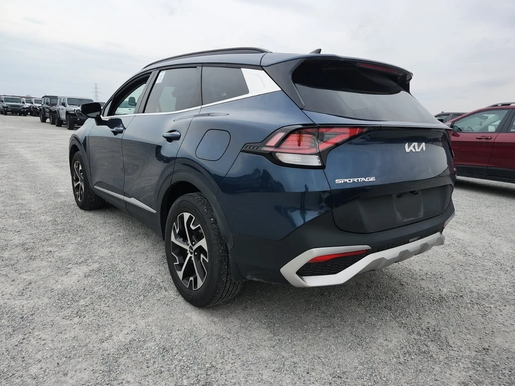 Kia Sportage * EX 4D UTILITY AWD * CARFAX *  - изображение 4