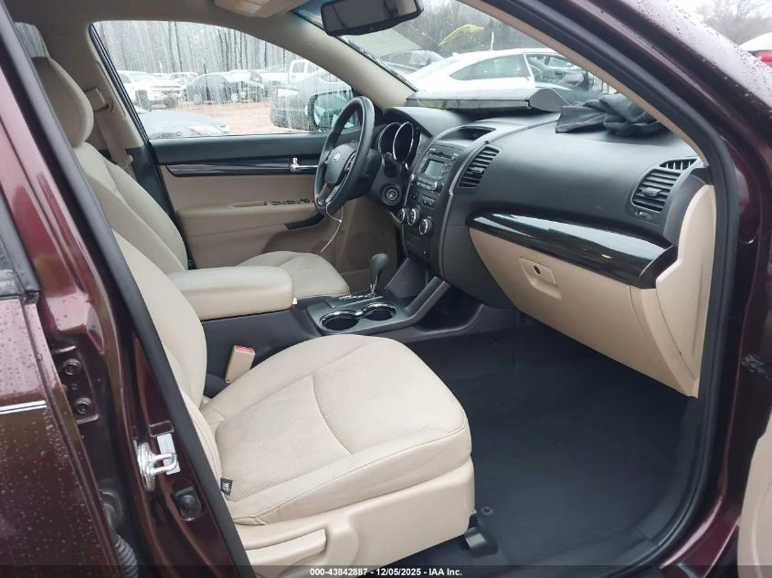 Kia Sorento 2.4L I-4 DI, DOHC, VVT, 191HP Front Wheel Drive | Mobile.bg � ����������� 12