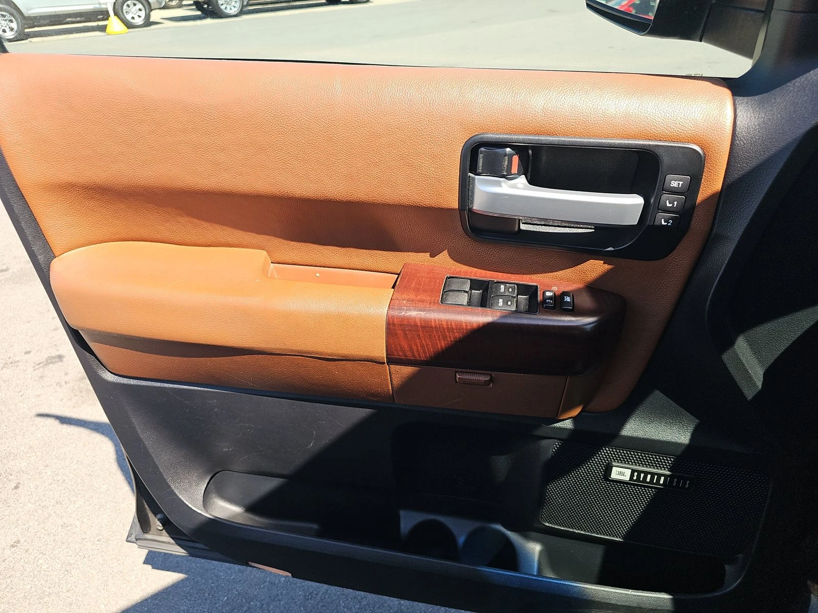 Toyota Sequoia Platinum, снимка 8 - Автомобили и джипове - 54228186