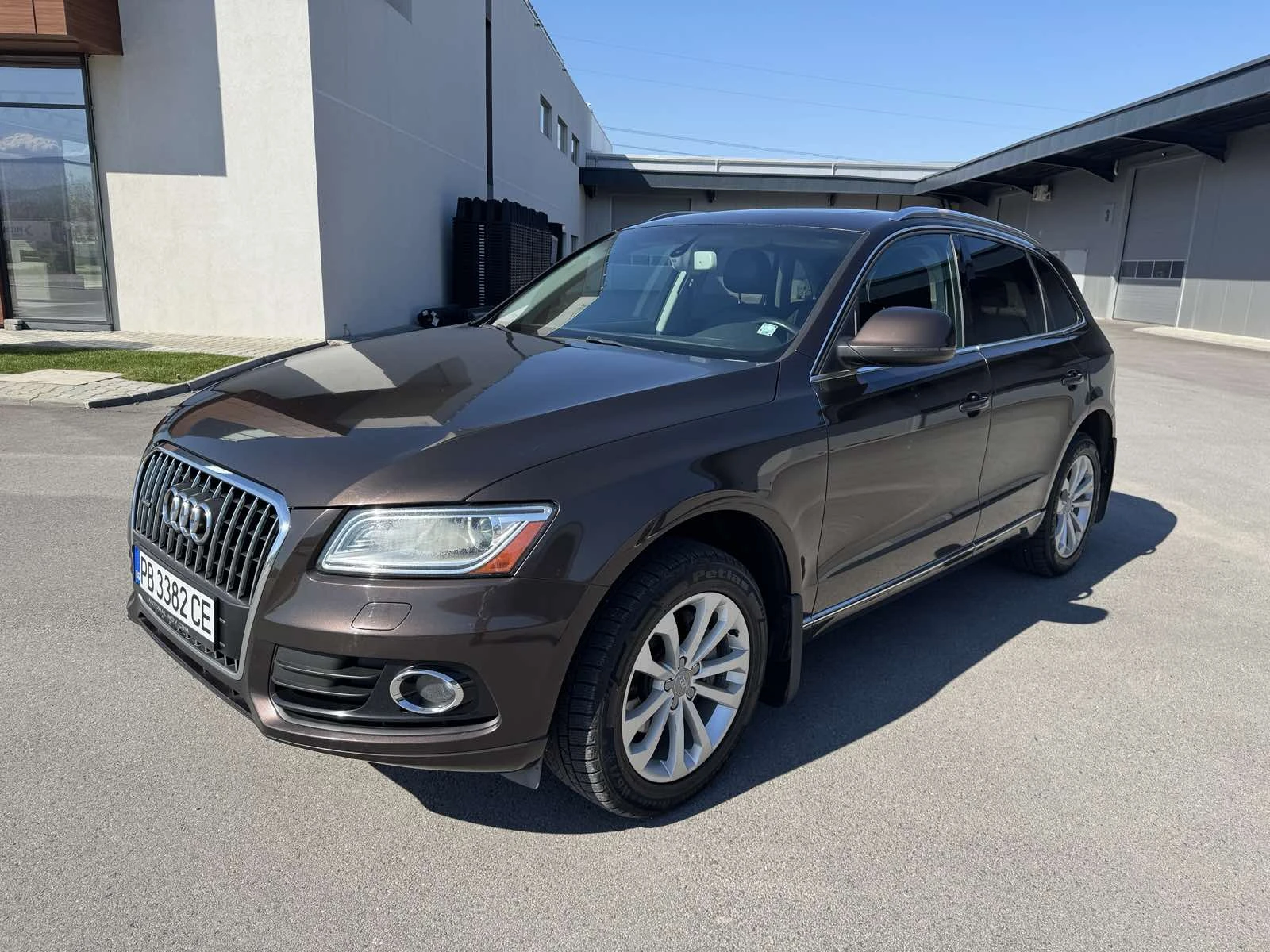 Audi Q5 2.0T quattro, снимка 6 - Автомобили и джипове - 54401759