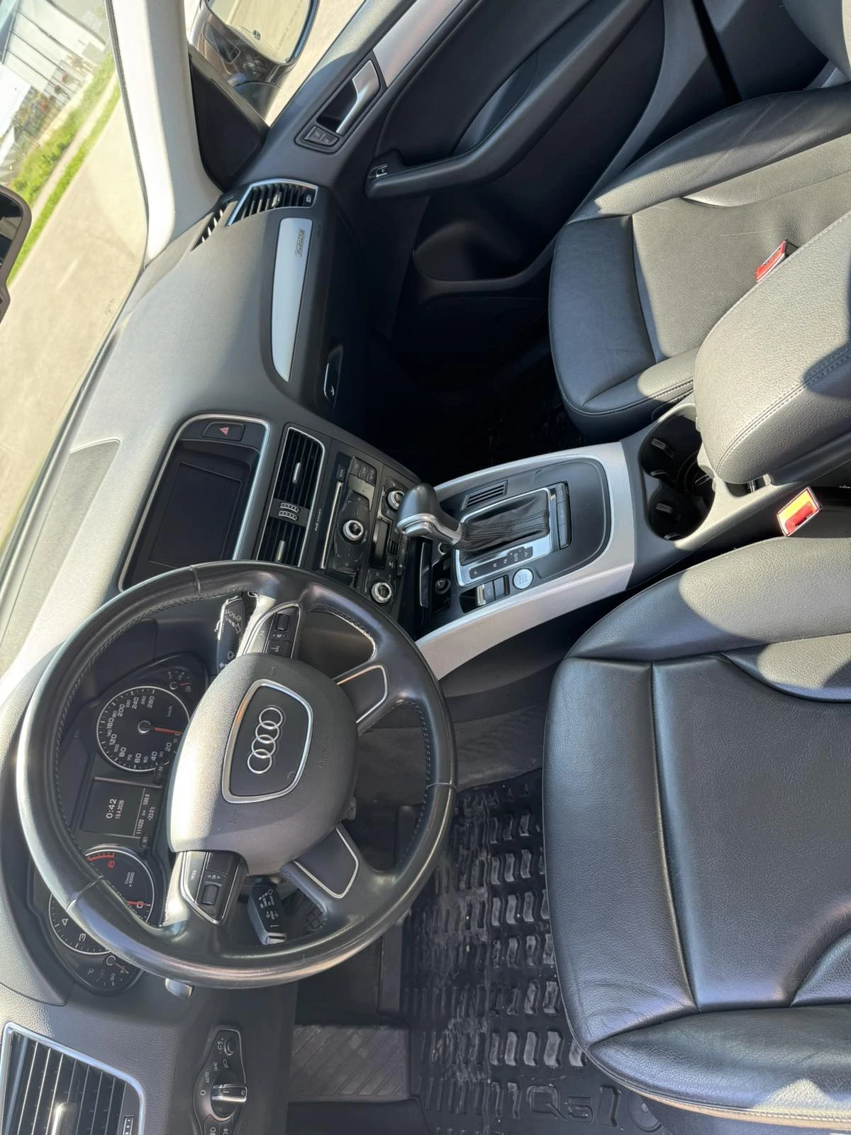 Audi Q5 2.0T quattro, снимка 7 - Автомобили и джипове - 54401759