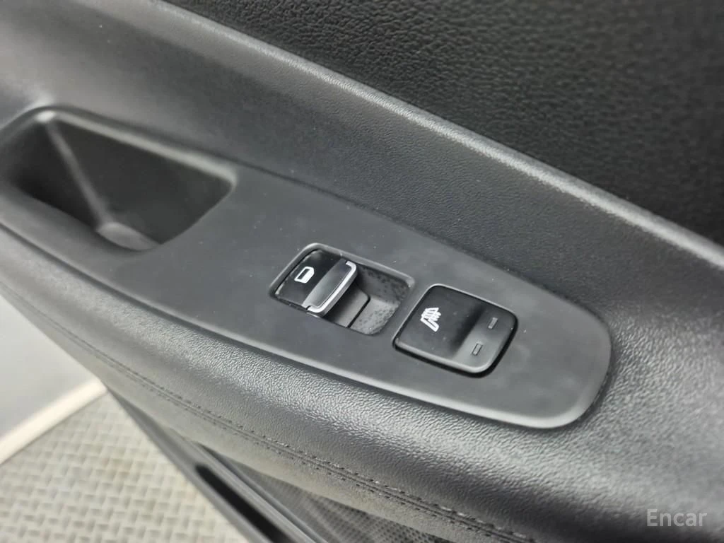 Hyundai Santa fe 2.2D Premium* 4x4* ПОДГРЕВ* ОБДУХВАНЕ* КАМЕРА* , снимка 14 - Автомобили и джипове - 54460411