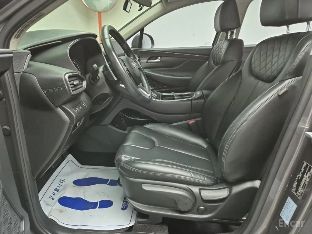 Hyundai Santa fe 2.2D Premium* 4x4* ПОДГРЕВ* ОБДУХВАНЕ* КАМЕРА* , снимка 5 - Автомобили и джипове - 54460411