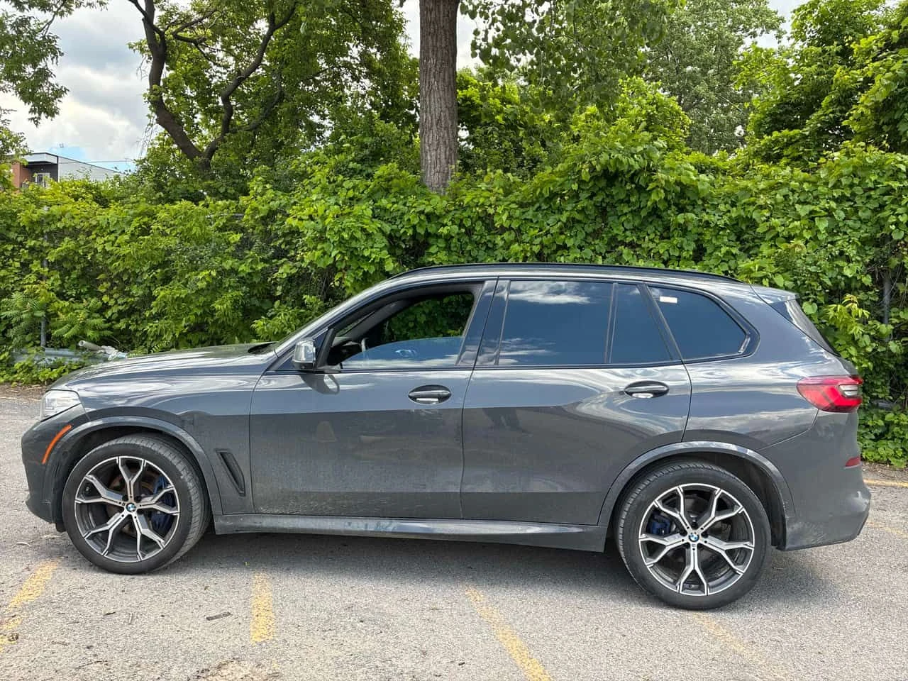BMW X5 * xDrive40i * ПОДГРЕВИ * 360 * PANO * CARFAX, снимка 2 - Автомобили и джипове - 55073986