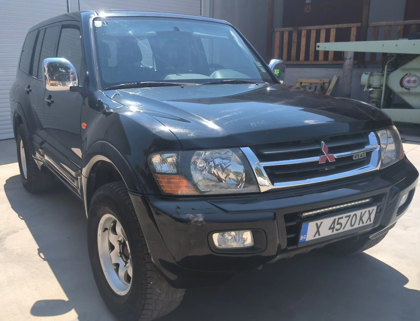 Mitsubishi Pajero 3.5 GDI 5 врати 7 местно, снимка 3 - Автомобили и джипове - 55559363