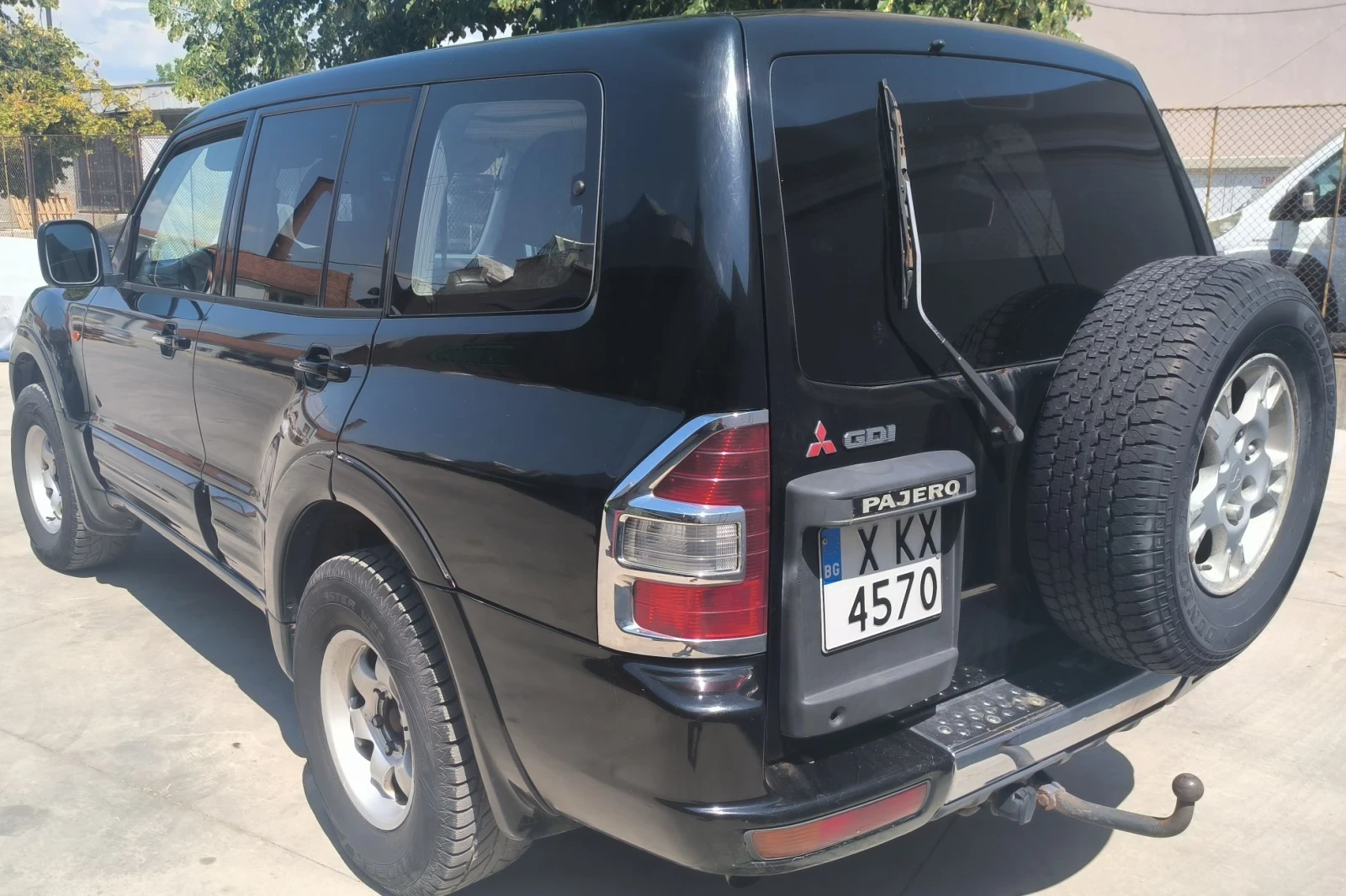 Mitsubishi Pajero 3.5 GDI 5 врати 7 местно, снимка 6 - Автомобили и джипове - 55559363
