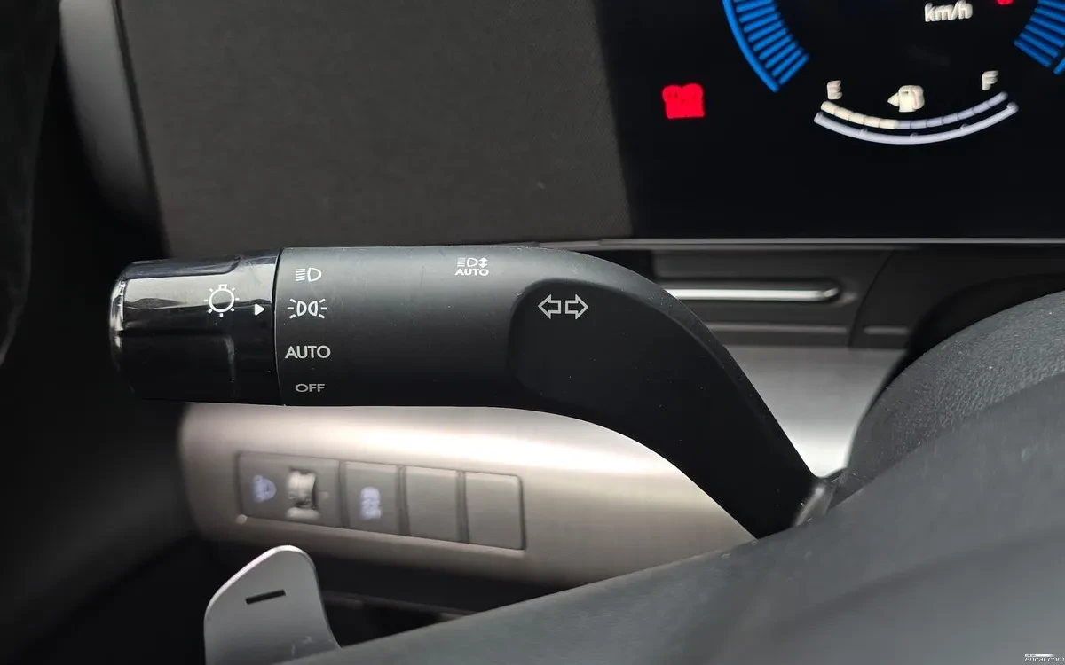Hyundai Kona 1.6 T-GDi - 2WD, снимка 11 - Автомобили и джипове - 55741471