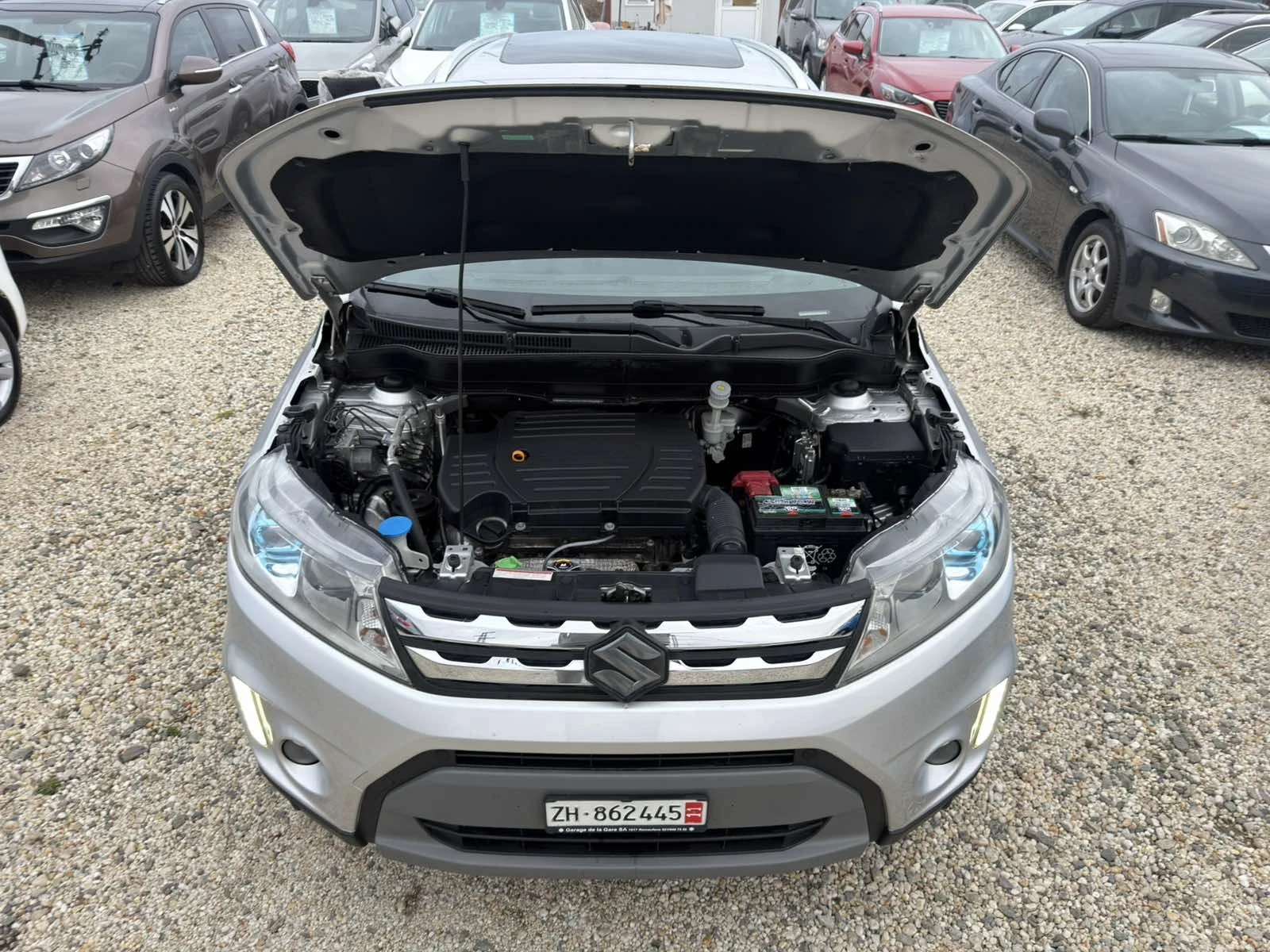 Suzuki Vitara 1.6i 4x4, снимка 4 - Автомобили и джипове - 56740699