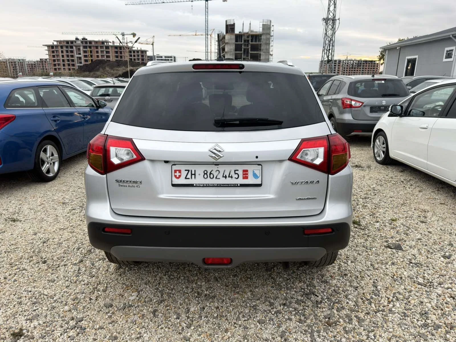 Suzuki Vitara 1.6i 4x4, снимка 7 - Автомобили и джипове - 56740699