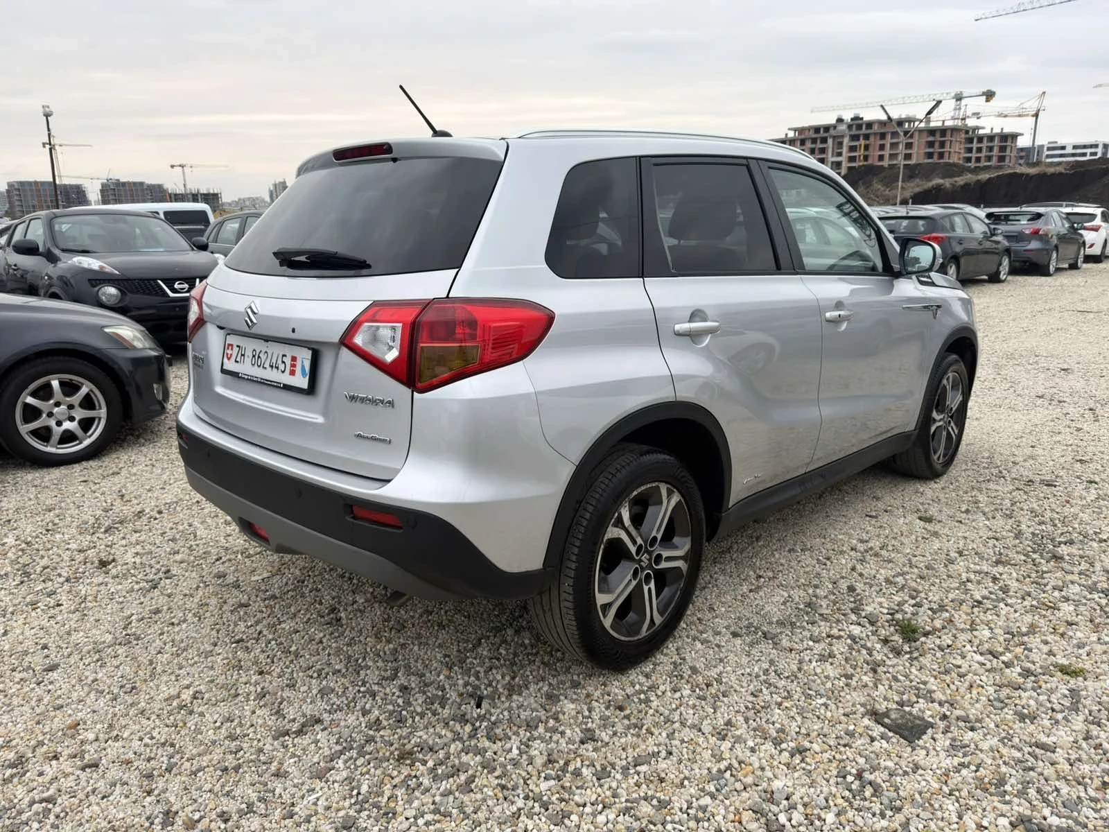Suzuki Vitara 1.6i 4x4, снимка 5 - Автомобили и джипове - 56740699