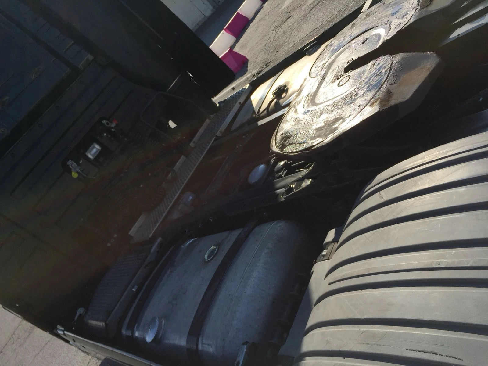 Mercedes-Benz 1848 1846 - изображение 3