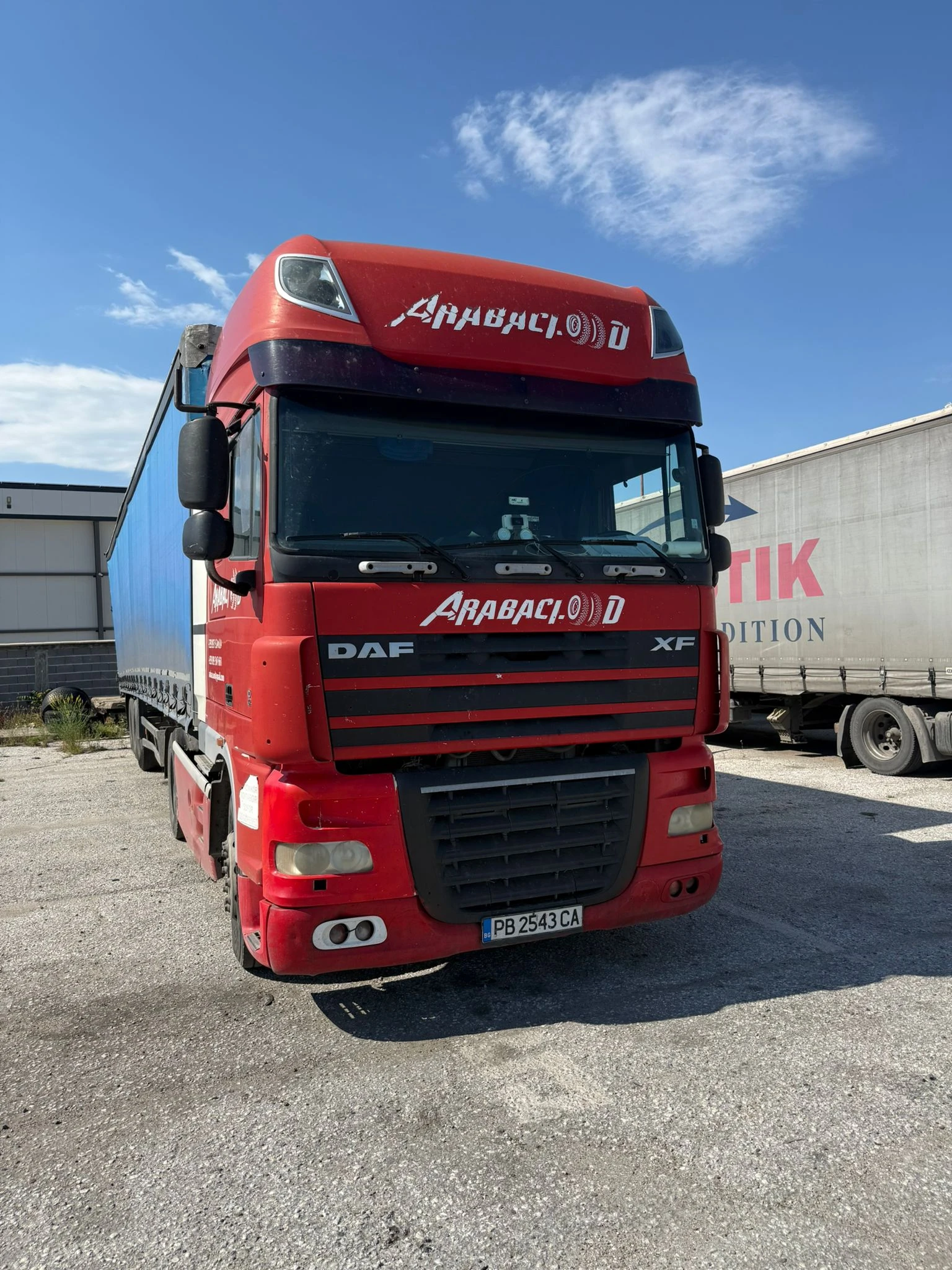 Daf XF 105 + РЕМАРКЕ ШМИТЦ, снимка 4 - Камиони - 54450813