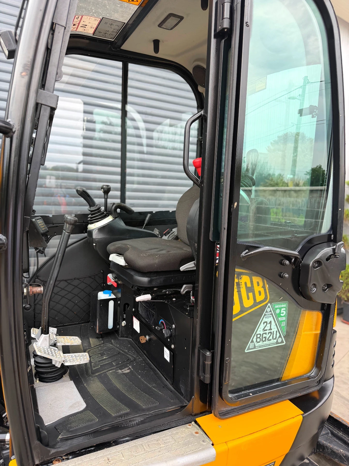 Багер JCB 8026 ПЕРФЕКТЕН, снимка 13 - Индустриална техника - 54873221