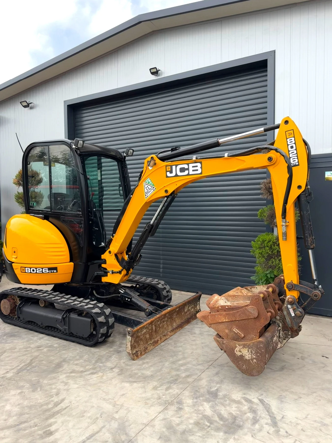 Багер JCB 8026 ПЕРФЕКТЕН, снимка 3 - Индустриална техника - 54873221