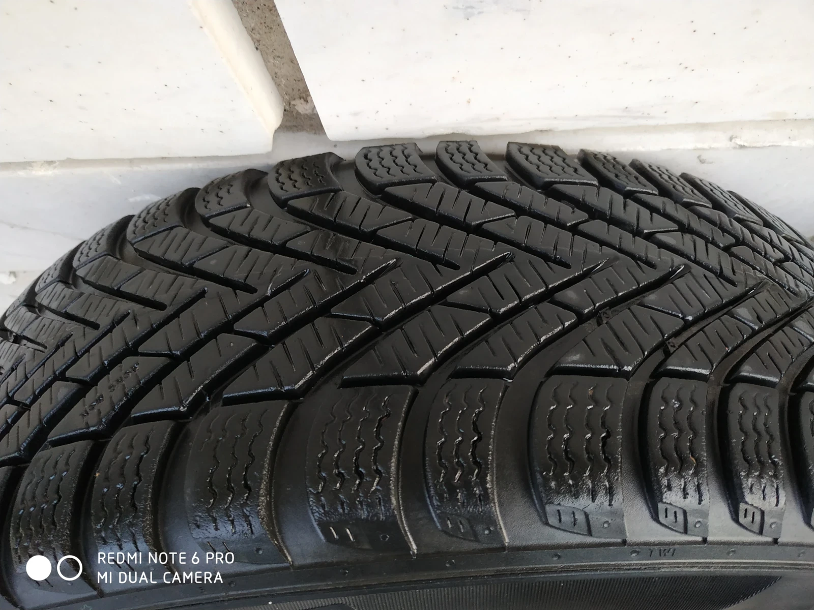    185/60R15  Renault Clio | Mobile.bg   9