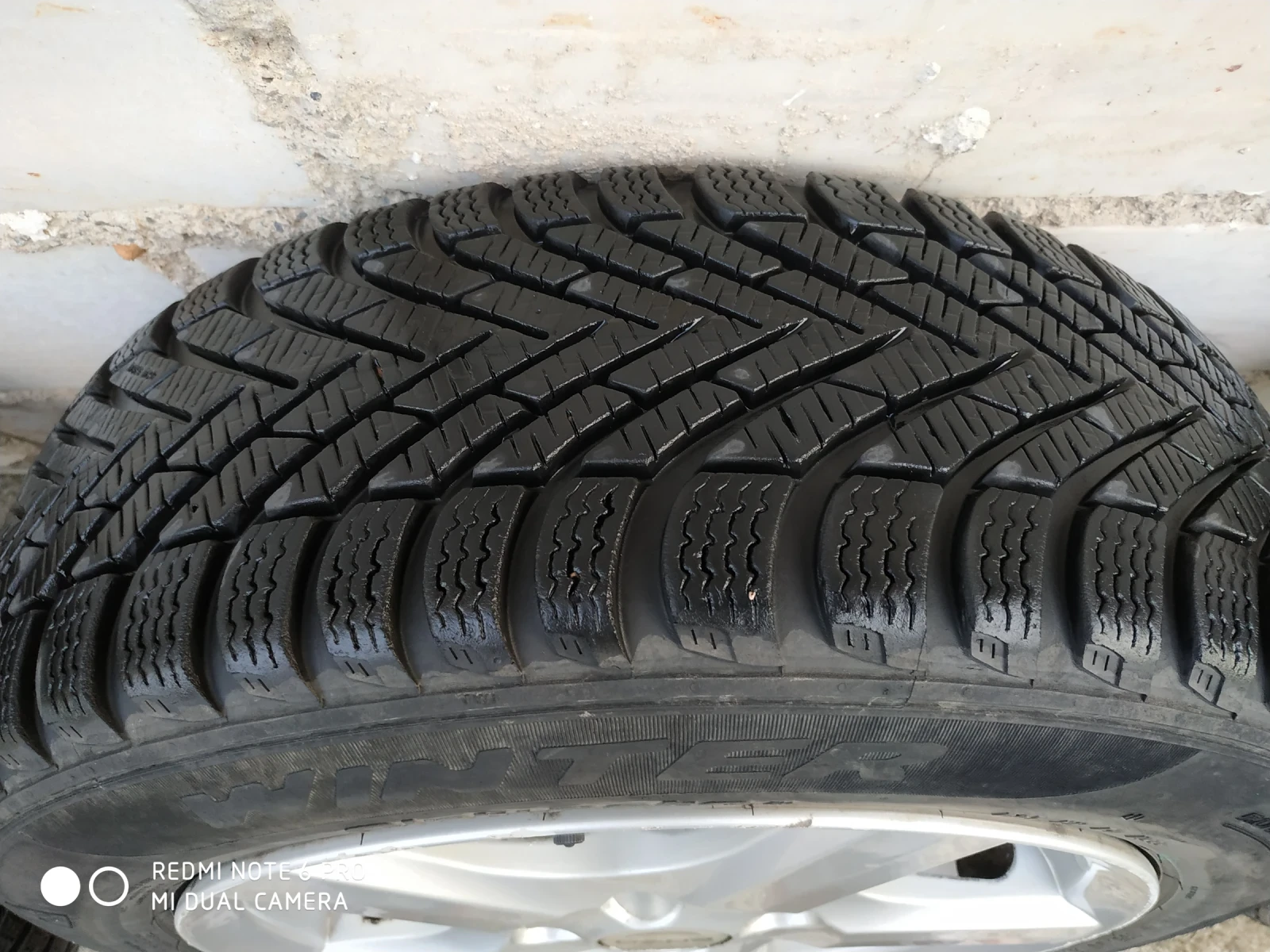    185/60R15  Renault Clio | Mobile.bg   5