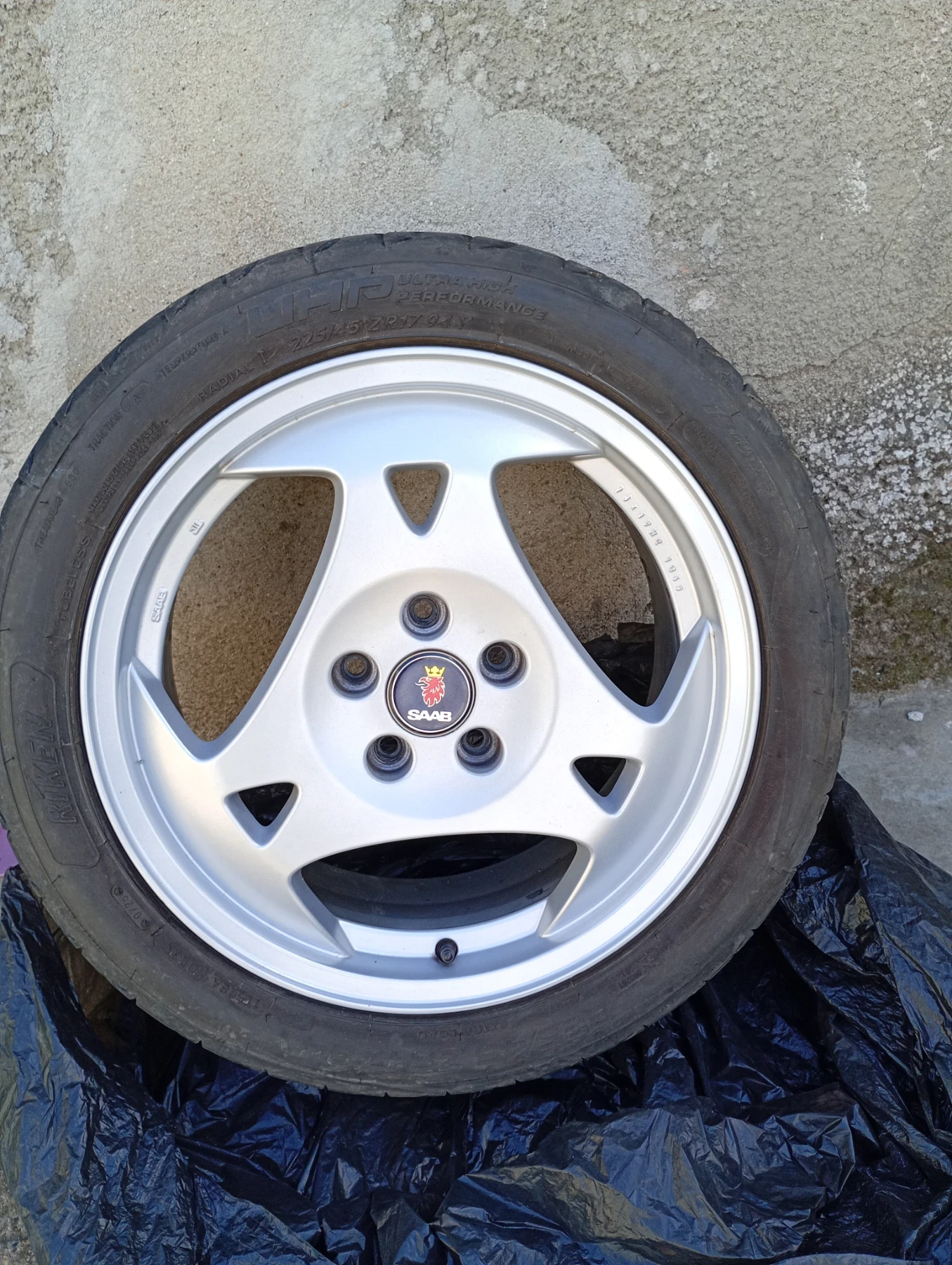 Гуми с джанти Riken 225/45R17, снимка 11 - Гуми и джанти - 54184772