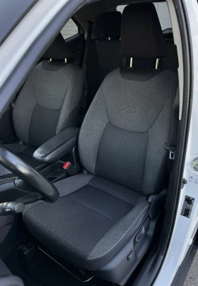 Toyota Yaris Cross 4x4/гаранционен автомобил, снимка 11