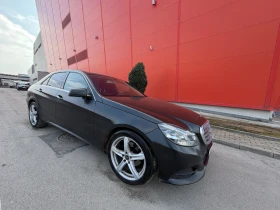 Mercedes-Benz E 220 Facelift* AMG* LED* , снимка 1