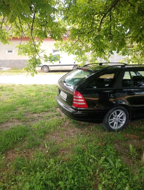 Обява за продажба на Mercedes-Benz C 220 W203 ~4 800 лв. - изображение 1