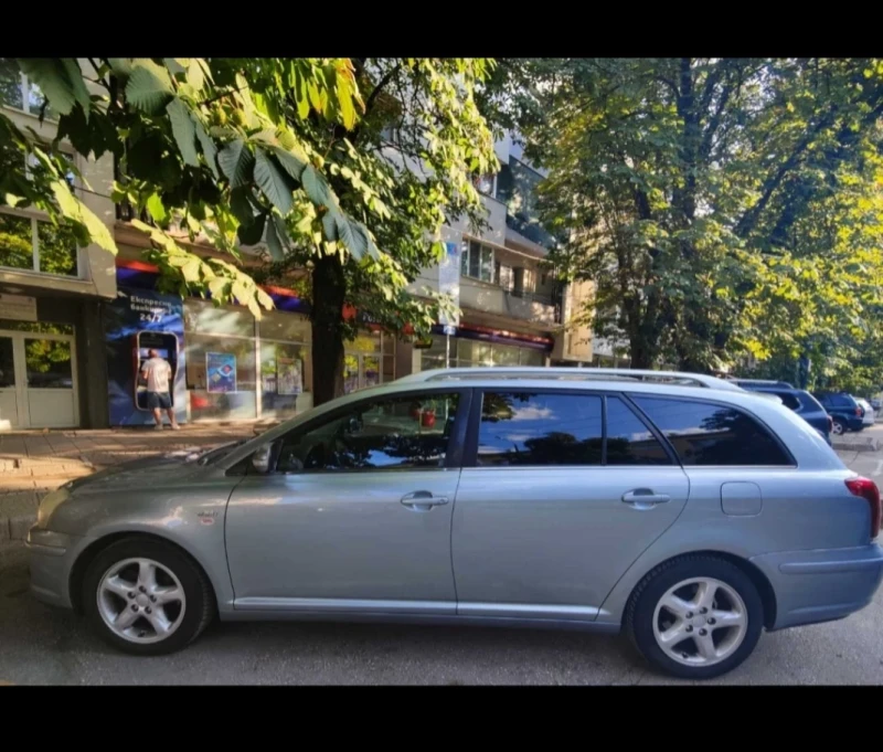 Toyota Avensis, снимка 1 - Автомобили и джипове - 47391393