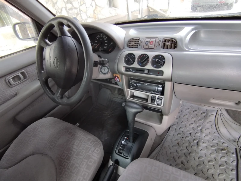 Nissan Micra 1.4, снимка 13 - Автомобили и джипове - 47486065