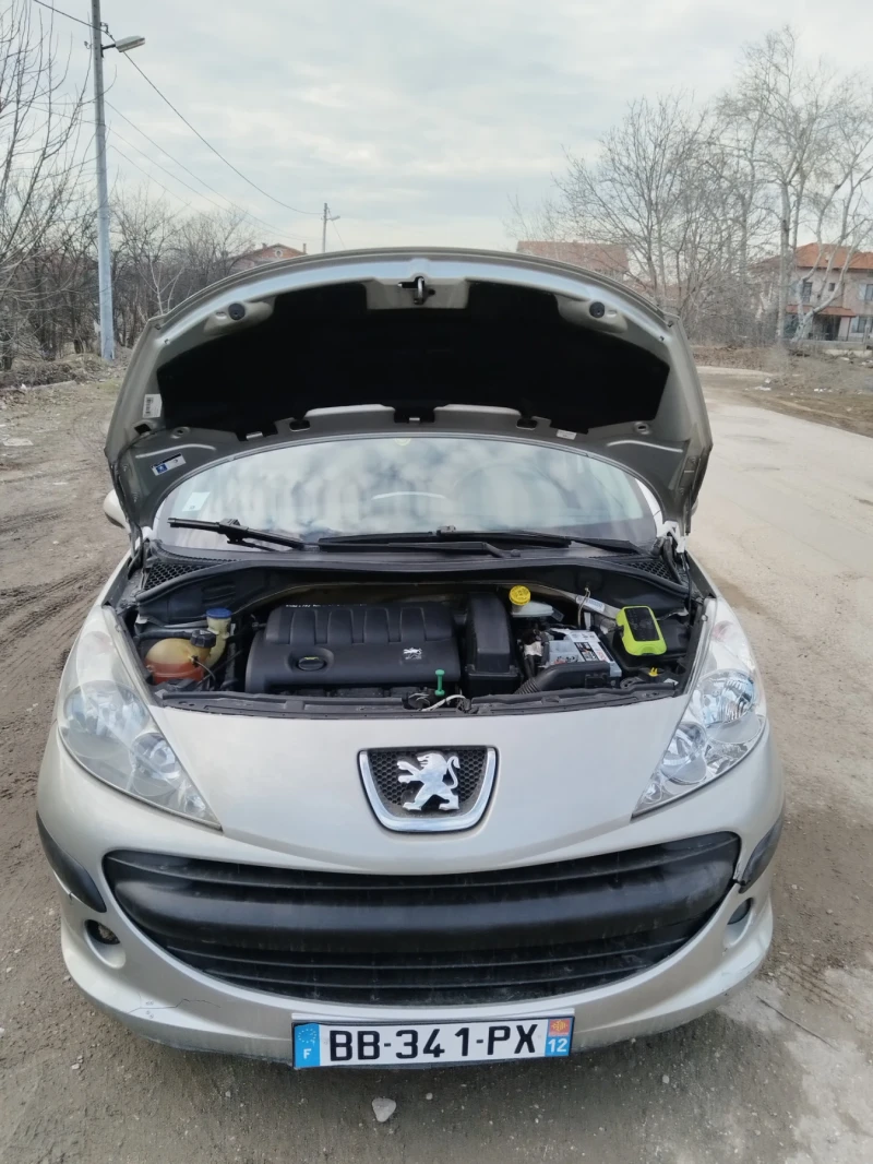 Peugeot 207 1.4 i, снимка 8 - Автомобили и джипове - 49415871