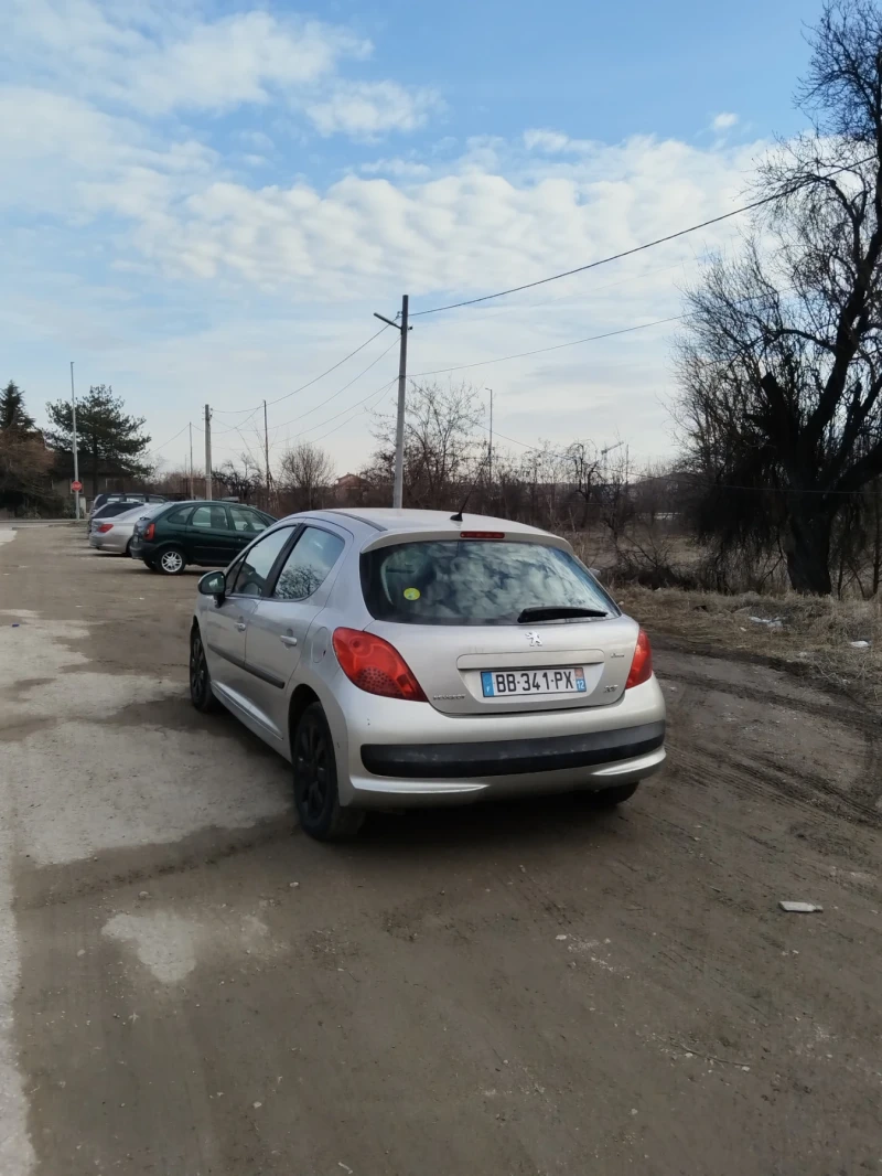 Peugeot 207 1.4 i, снимка 5 - Автомобили и джипове - 49415871