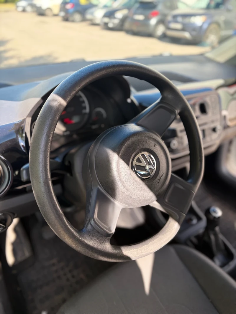 VW Up, снимка 5 - Автомобили и джипове - 51982033