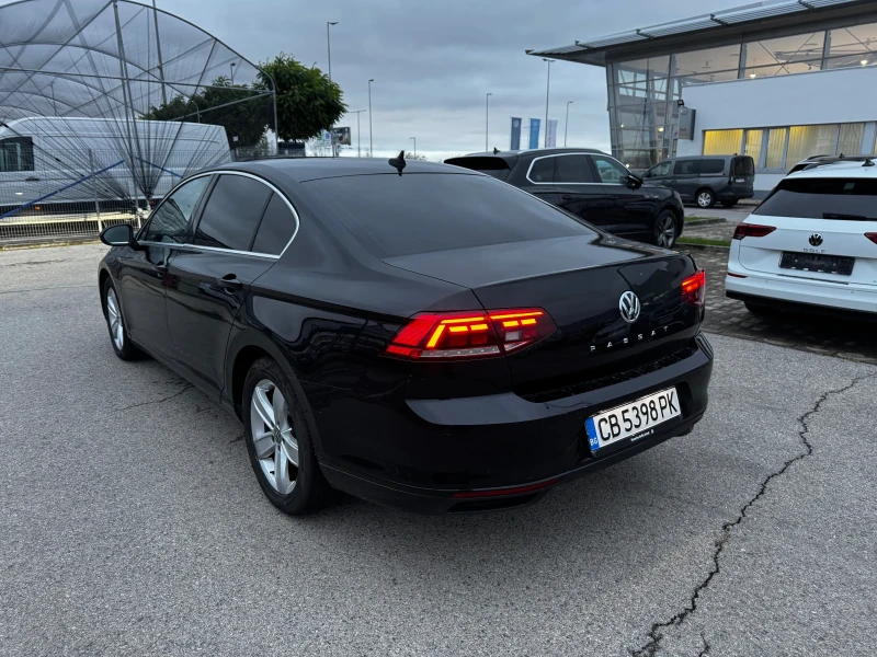 VW Passat, снимка 5 - Автомобили и джипове - 51990320